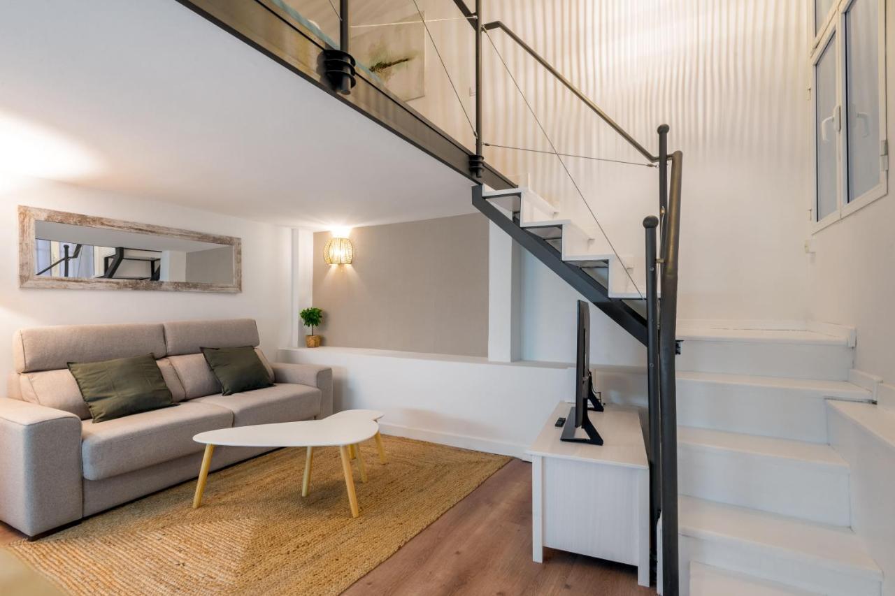 1 Bedroom 1 Bathroom Furnished - Lavapies - Duplex Madrid Bagian luar foto