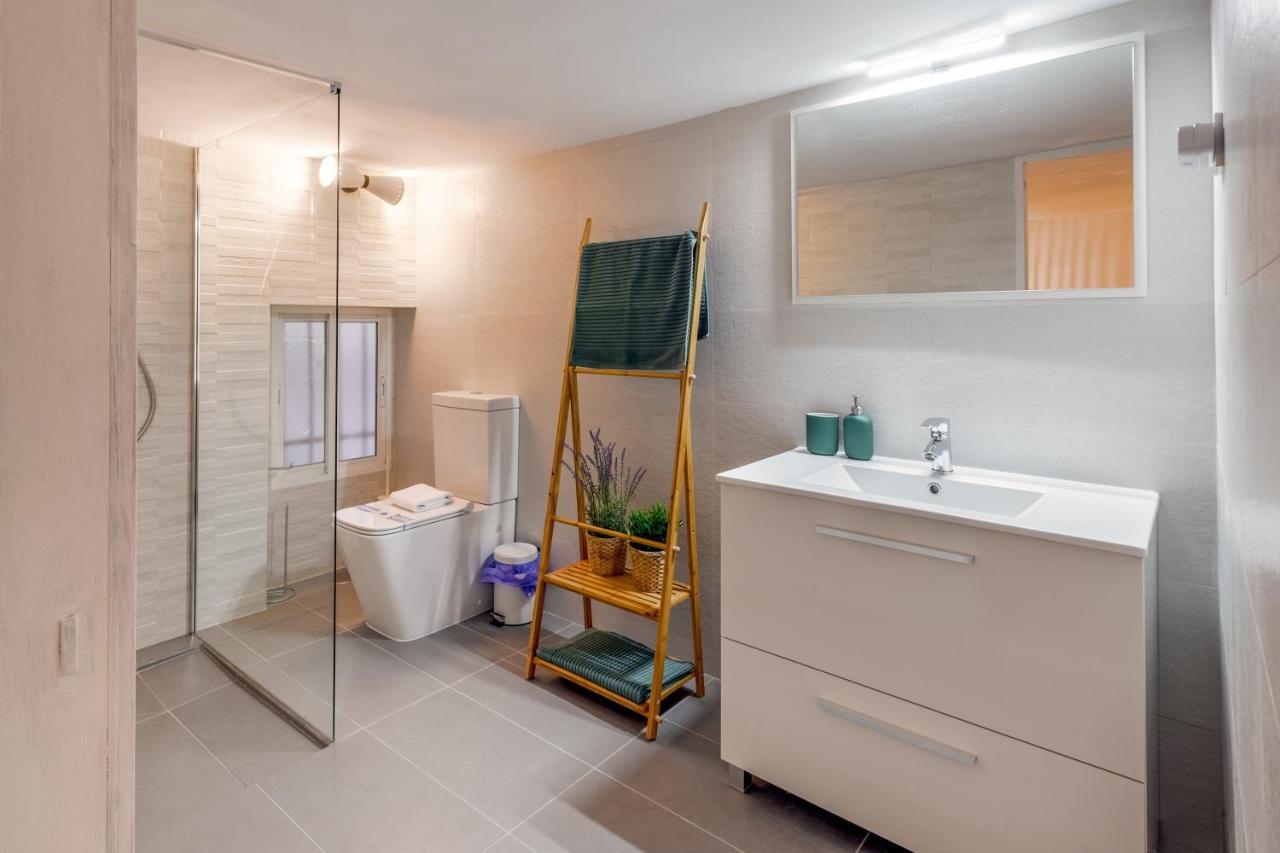 1 Bedroom 1 Bathroom Furnished - Lavapies - Duplex Madrid Bagian luar foto