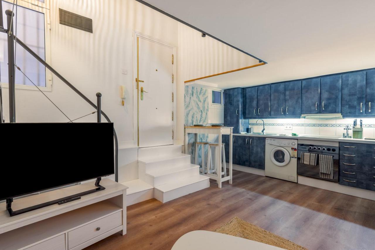 1 Bedroom 1 Bathroom Furnished - Lavapies - Duplex Madrid Bagian luar foto