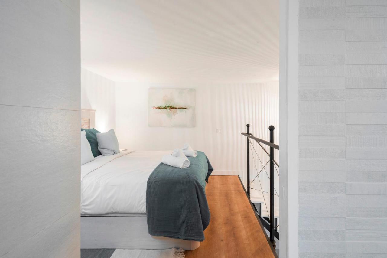 1 Bedroom 1 Bathroom Furnished - Lavapies - Duplex Madrid Bagian luar foto