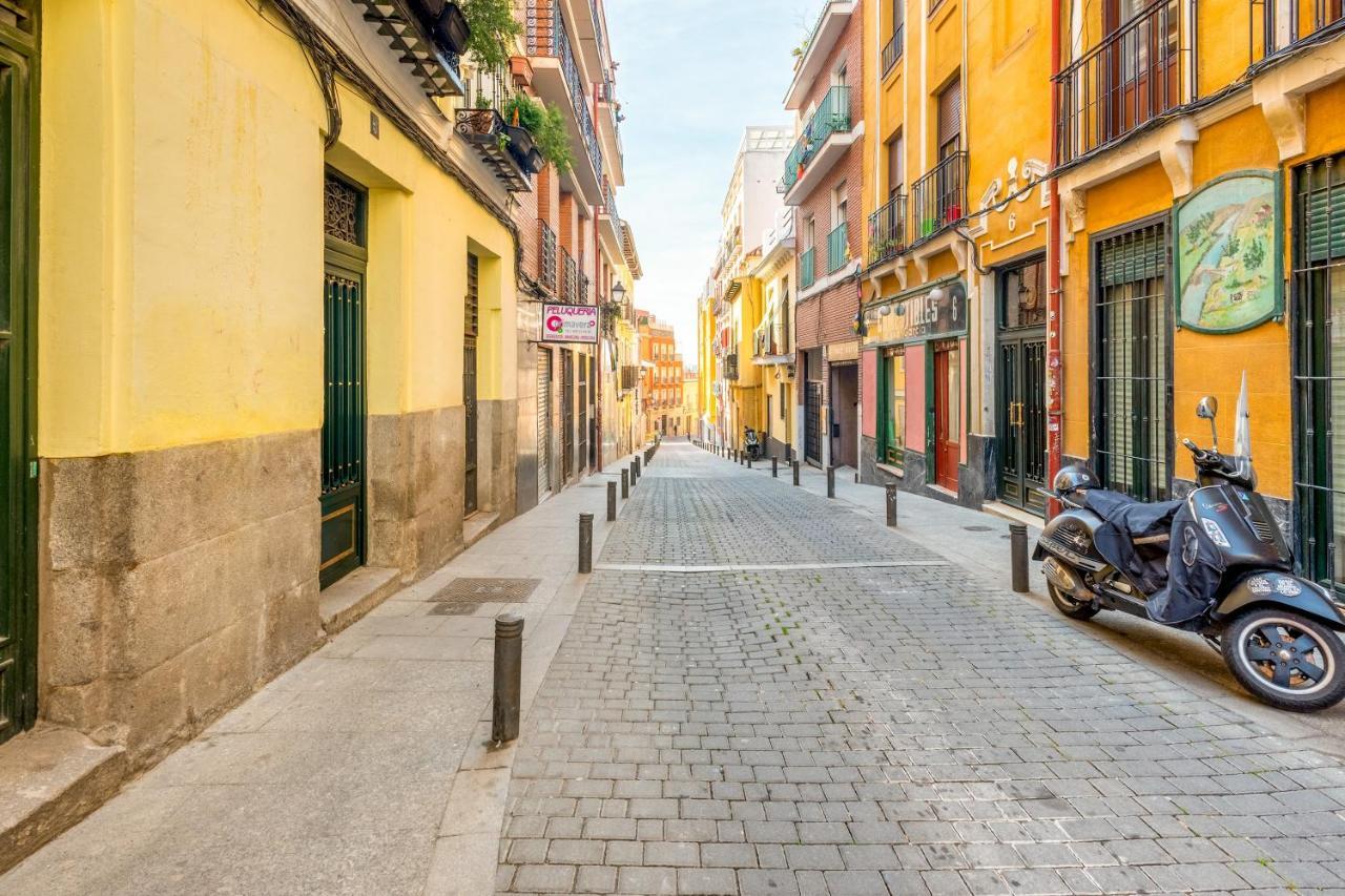 1 Bedroom 1 Bathroom Furnished - Lavapies - Duplex Madrid Bagian luar foto