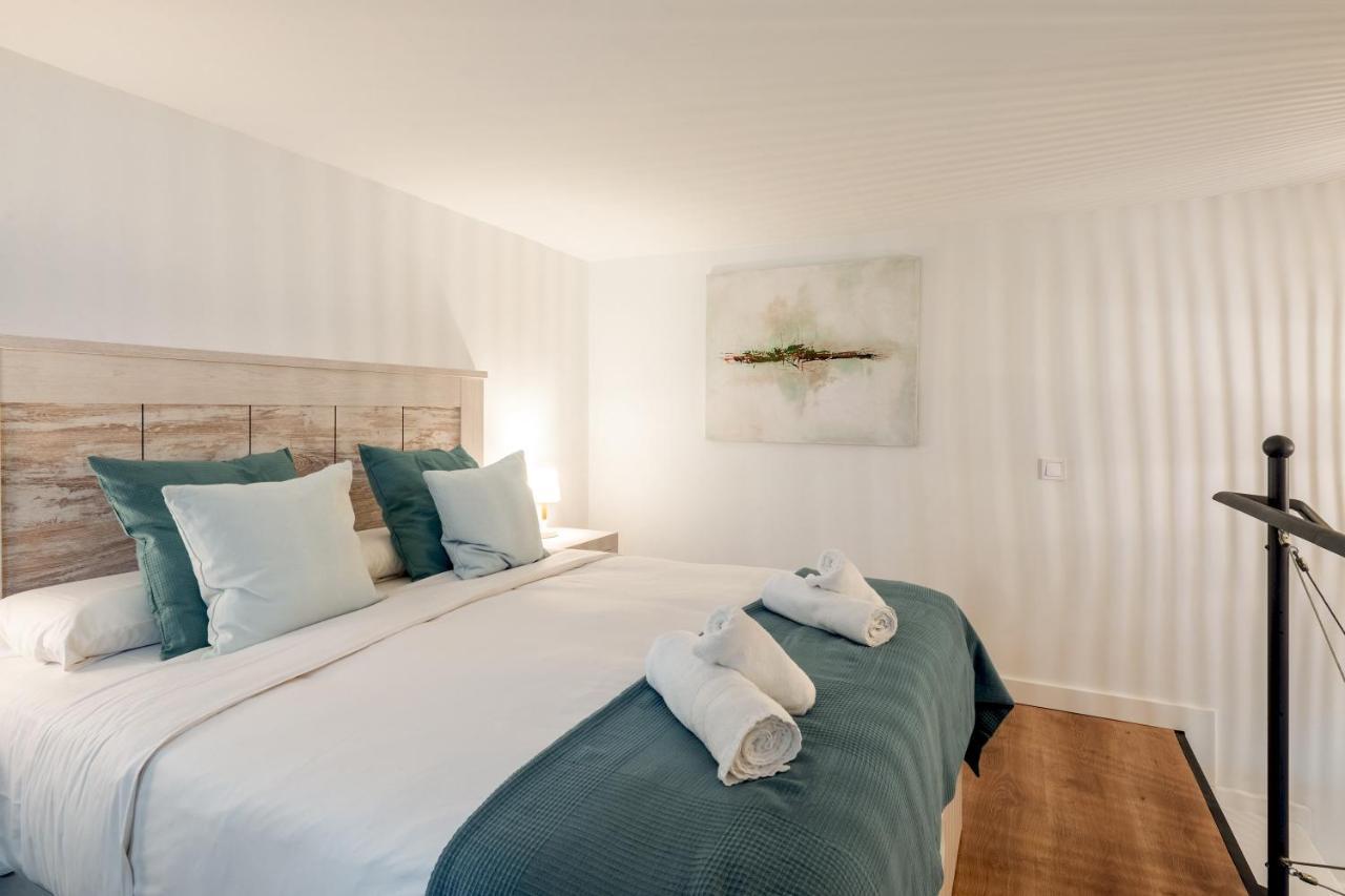 1 Bedroom 1 Bathroom Furnished - Lavapies - Duplex Madrid Bagian luar foto
